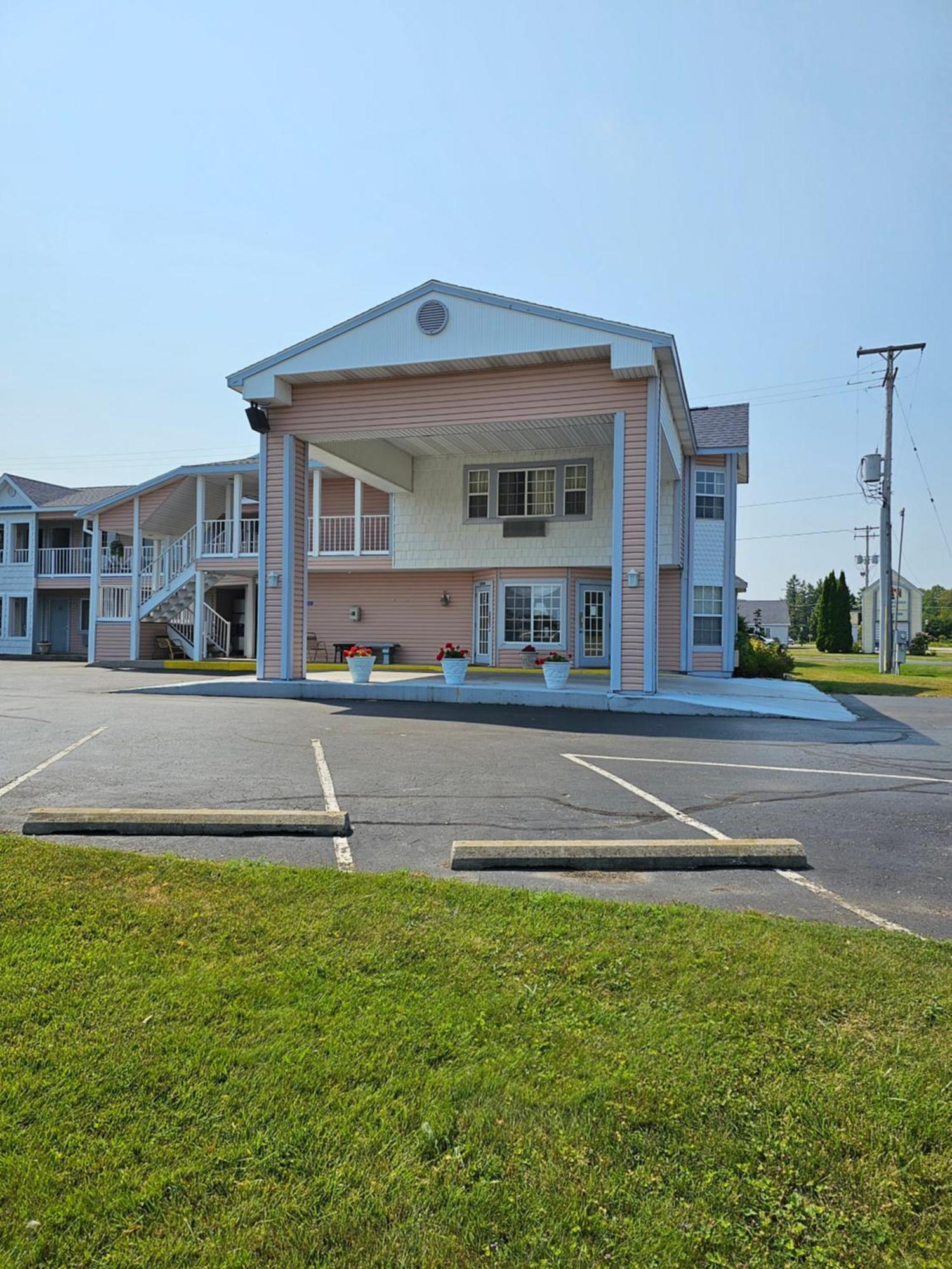 Great Lakes Inn Mackinaw City Exteriér fotografie